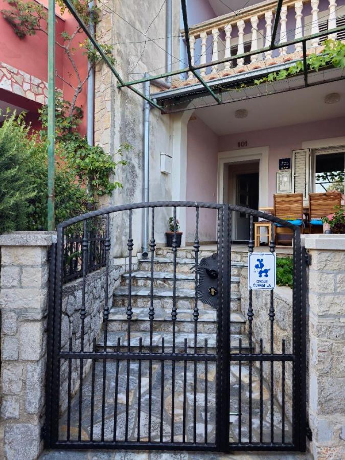 Apartman Lila Čunski 外观 照片