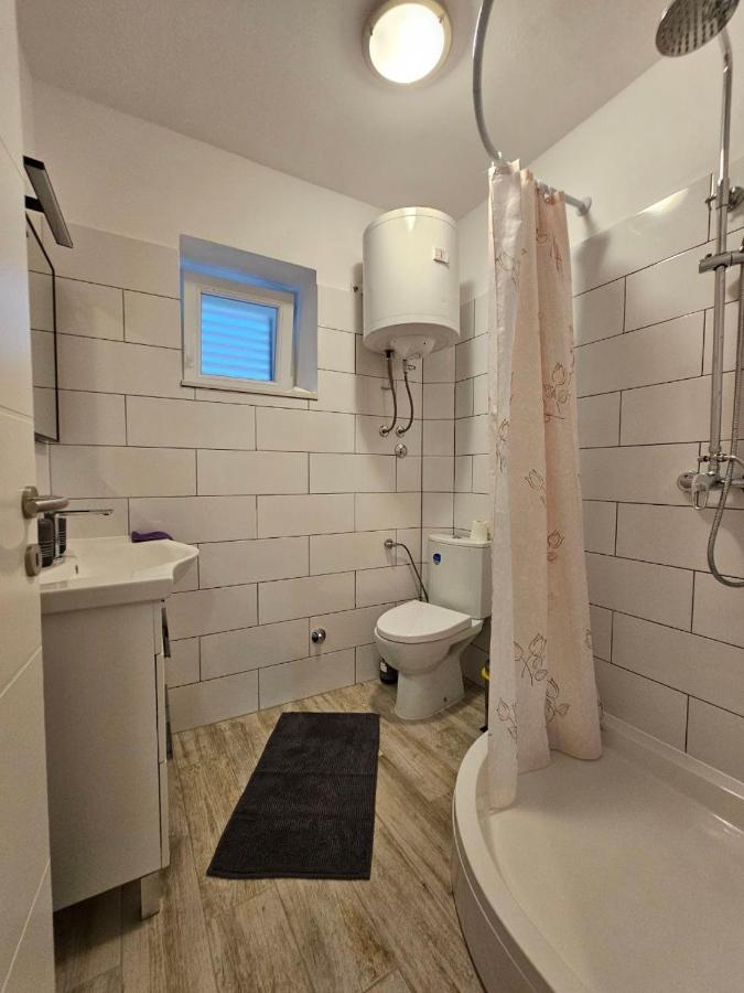 Apartman Lila Čunski 外观 照片